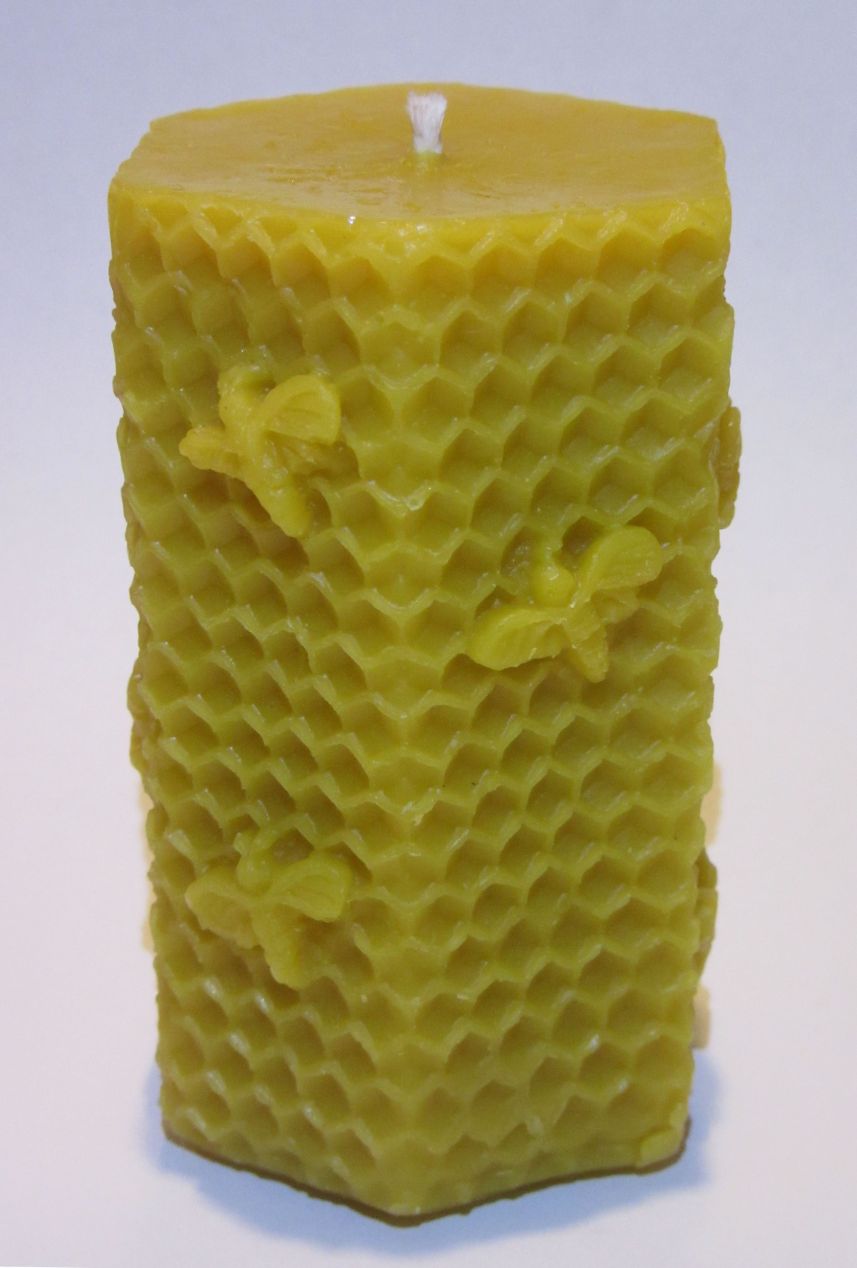 Svíčka ze včelího vosku - Včelky na plástu
